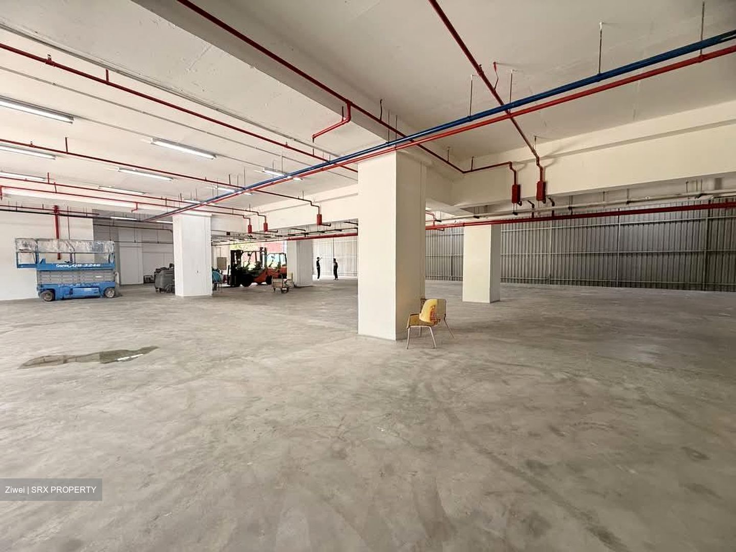 Pioneer Road (D22), Warehouse #538112371